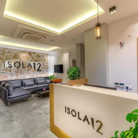 فندق Isola 12 كاس